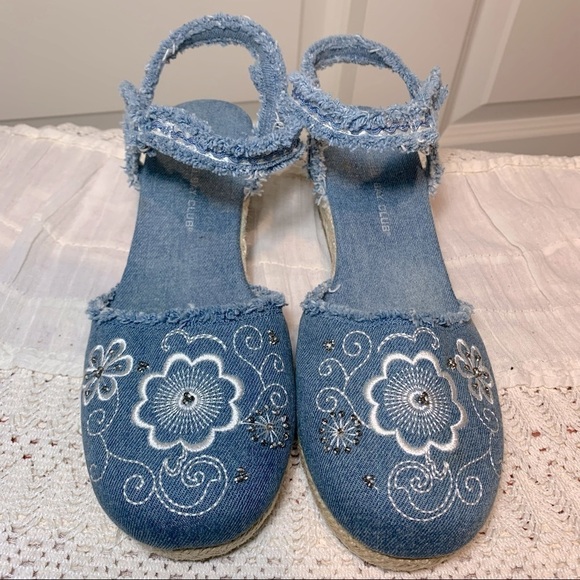 MONTEGO Bay Club Distressed Embroidered Floral Jeans Wedge Ankle Espadrilles 6.5 - Picture 4 of 12